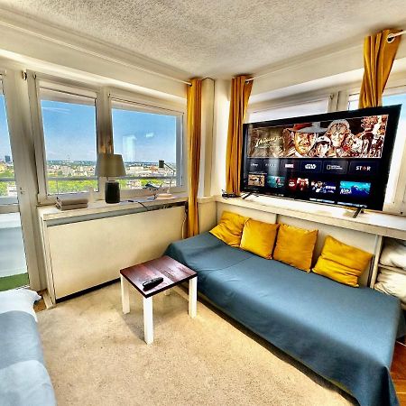 Sun Clima/Ac Metro X2 Fast Wifi 500 Mbs 70'Tv Netflix Appletv Hbo Apartment Varşovia Exterior foto