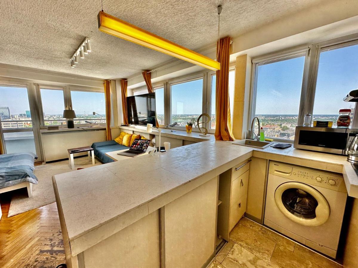 Sun Clima/Ac Metro X2 Fast Wifi 500 Mbs 70'Tv Netflix Appletv Hbo Apartment Varşovia Exterior foto