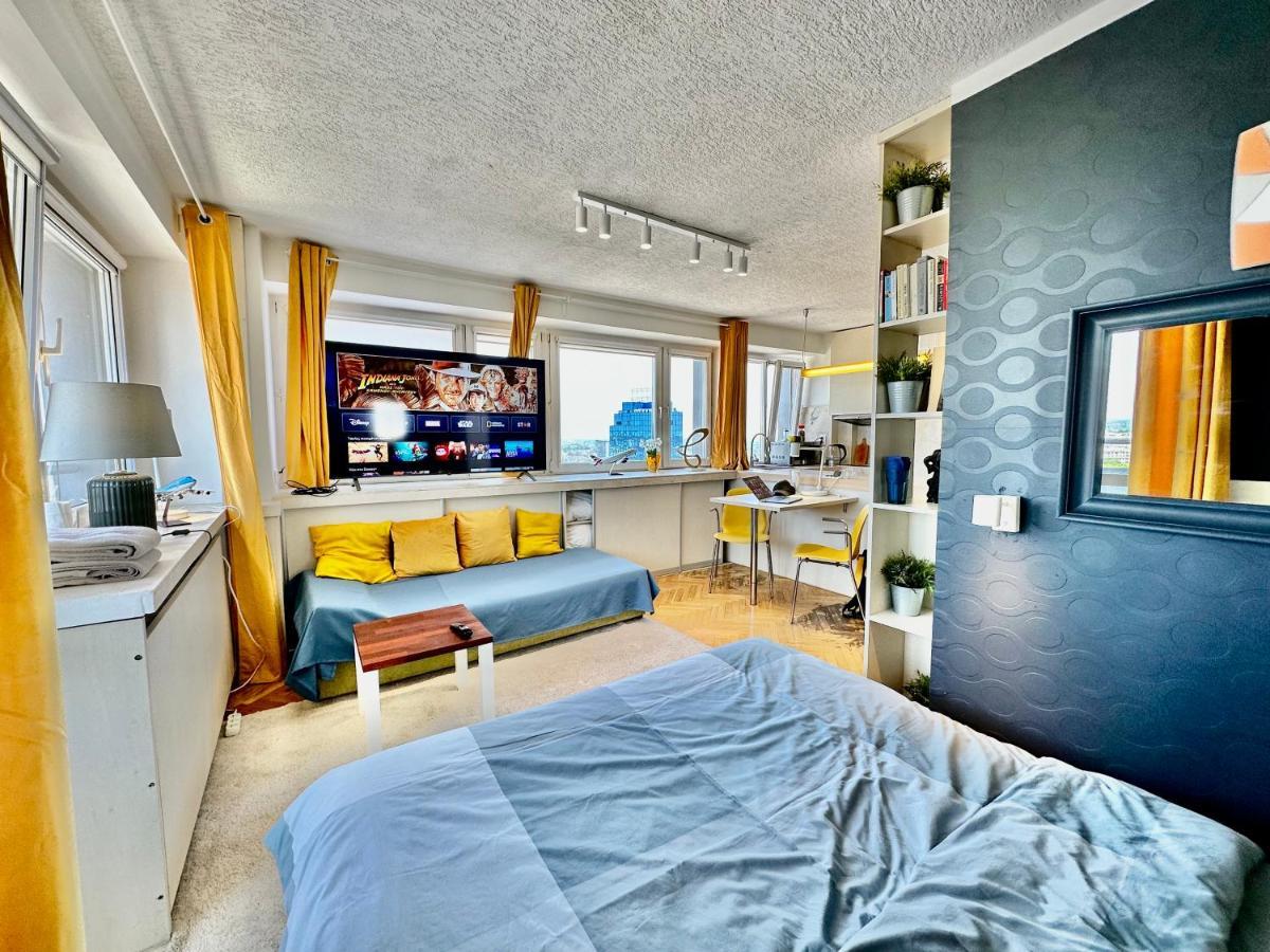 Sun Clima/Ac Metro X2 Fast Wifi 500 Mbs 70'Tv Netflix Appletv Hbo Apartment Varşovia Exterior foto
