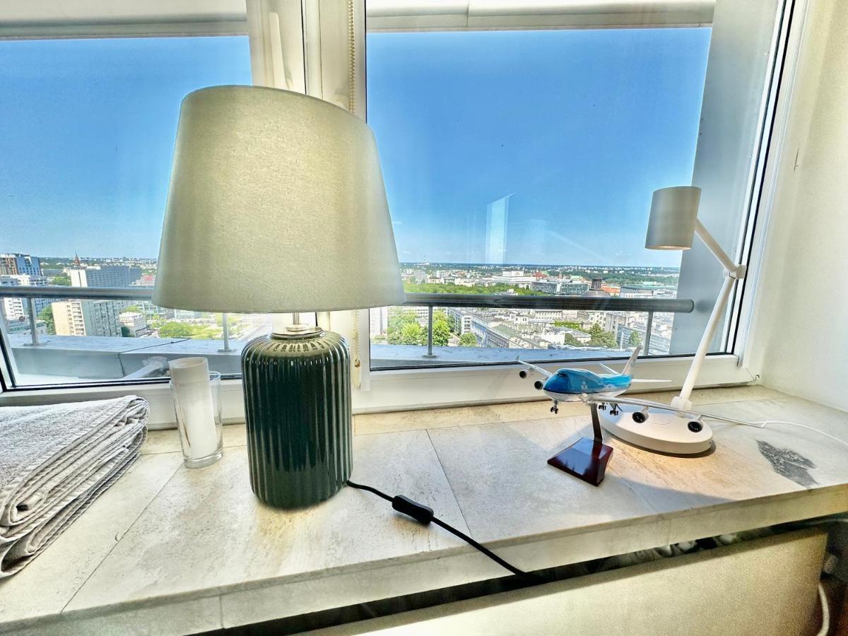Sun Clima/Ac Metro X2 Fast Wifi 500 Mbs 70'Tv Netflix Appletv Hbo Apartment Varşovia Exterior foto